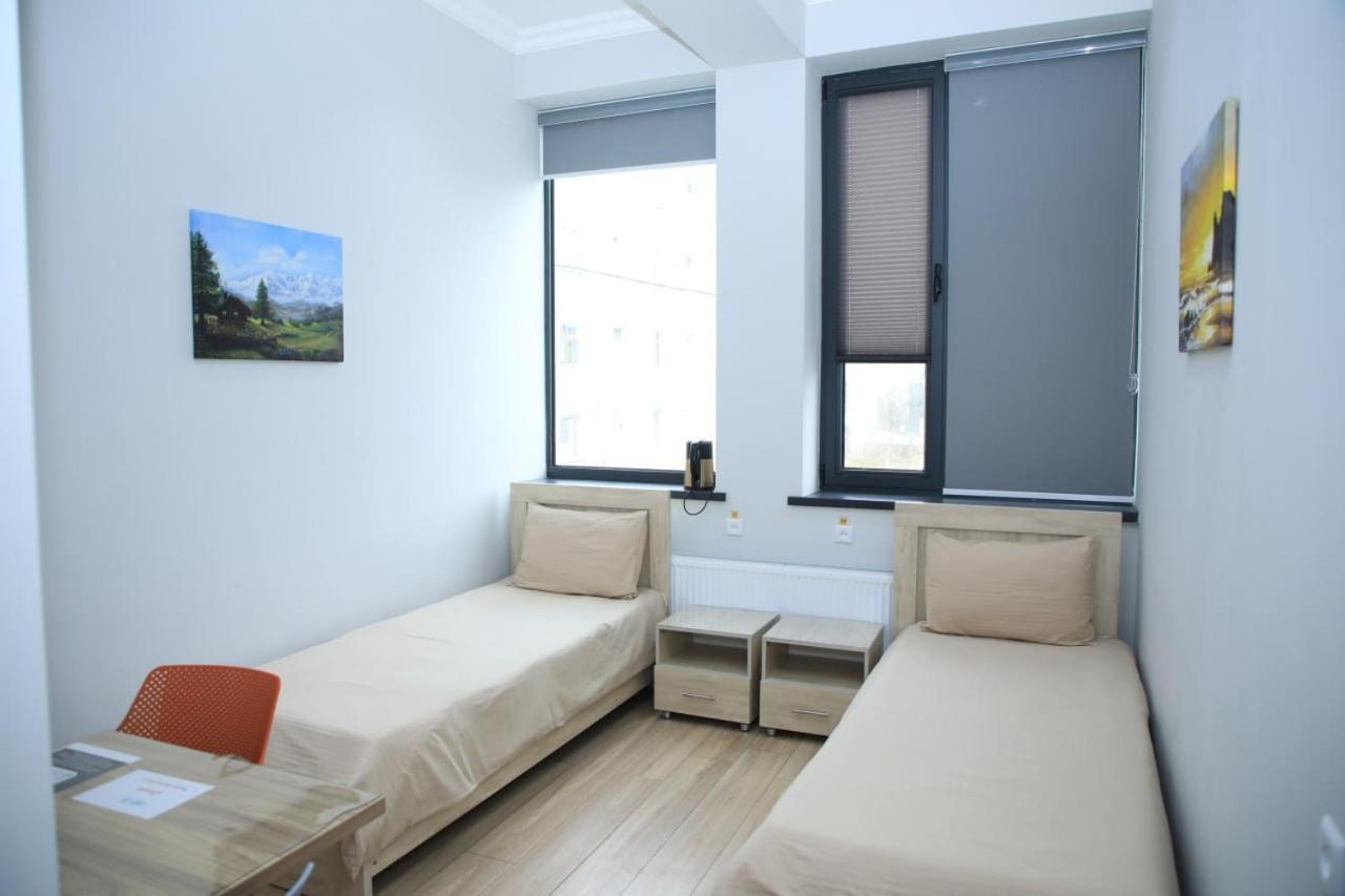 Hotel Ором Мед à Namangan Extérieur photo