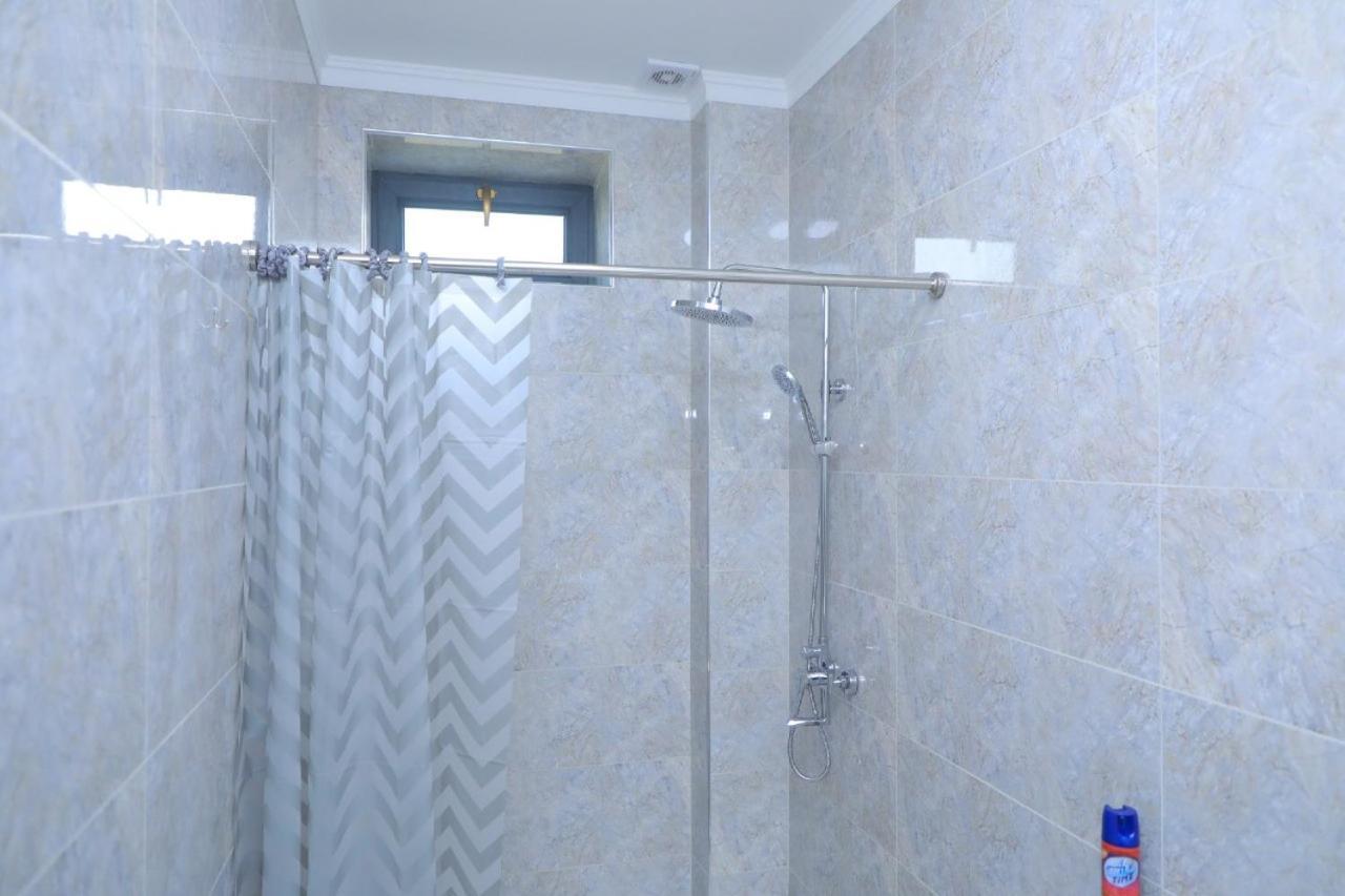 Hotel Ором Мед à Namangan Extérieur photo